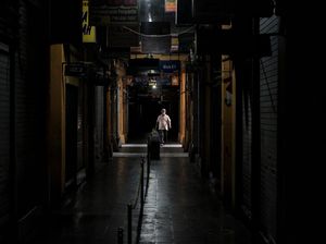 Sunyi Sepi Pasar Beringharjo di Kala PPKM Darurat