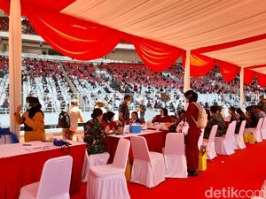 Bahagia Ayah Penyandang Disabilitas, Anaknya Bisa Ikut Vaksinasi di GBK