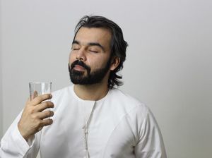Masya Allah! Ini 7 Sunnah Nabi Muhammad SAW ketika Minum Air Masya Allah! Ini 7 Sunnah Nabi Muhammad SAW ketika Minum Air