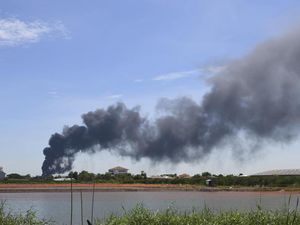 Ledakan Pabrik Kimia Thailand Tewaskan 1 Orang, Ratusan Warga Dievakuasi