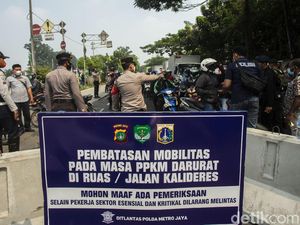 Ada Razia PPKM Jalan Daan Mogot Macet Ada Razia PPKM Jalan Daan Mogot Macet