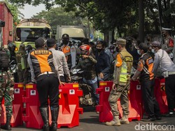 Polisi Nyatakan Mobilitas Warga di Penyekatan Daan Mogot Mulai Landai