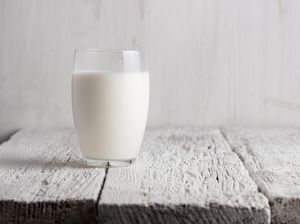 Beda dengan UHT, Susu Pasteurisasi Memang Harus Masuk Kulkas Beda dengan UHT, Susu Pasteurisasi Memang Harus Masuk Kulkas