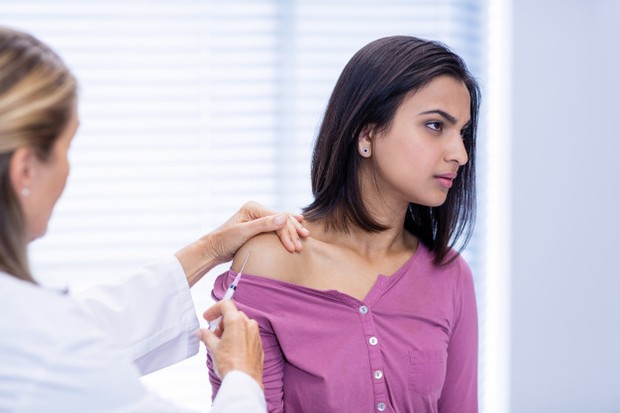 Kiat atasi rasa takut saat vaksinasi