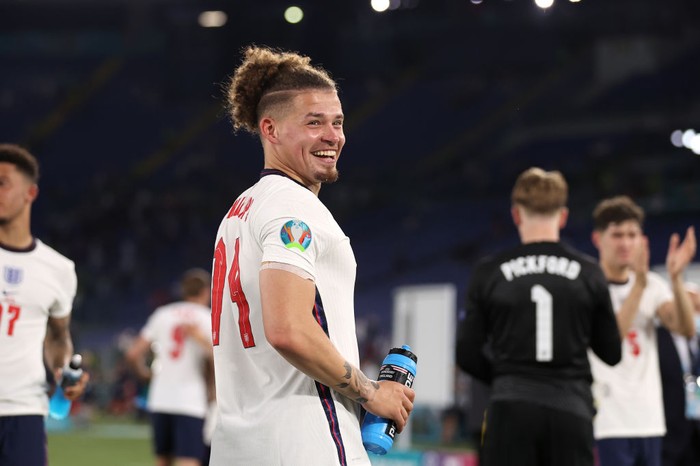ROME, ITALY - JULY 03: Kalvin Phillips of England acknowledges the fans after victory in the UEFA Euro 2020 Championship Quarter-final match between Ukraine and England at Olimpico Stadium on July 03, 2021 in Rome, Italy. (Photo by Lars Baron/Getty Images)