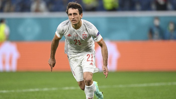 Spains Mikel Oyarzabal celebrates his decisive goal in the penalty shootout, during the Euro 2020 soccer championship quarterfinal match between Switzerland and Spain, at the Saint Petersburg stadium in Saint Petersburg, Friday, July 2, 2021. (Kirill Kudryavtsev, Pool via AP)