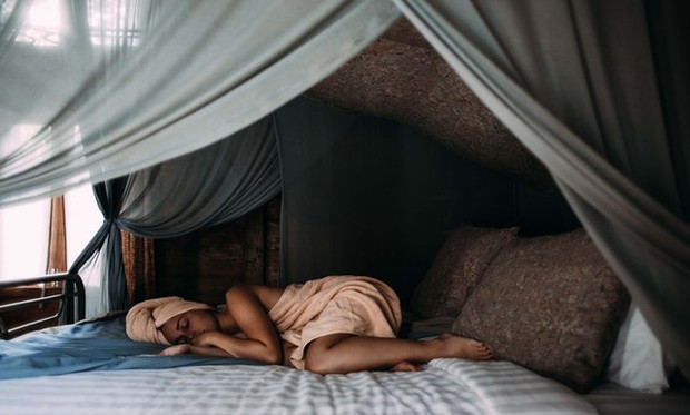posisi tidur salah/Foto:pexels.com/rachel-claire posisi tidur salah