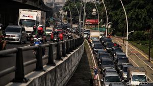PPKM Darurat Jakarta Dinilai Belum Efektif