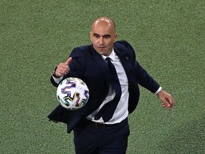 Dirumorkan Jadi Pengganti Koeman, Ini Tanggapan Roberto Martinez