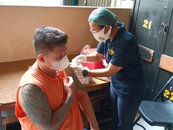 42 Tahanan di Rutan Polres Jakbar Disuntik Vaksin COVID-19