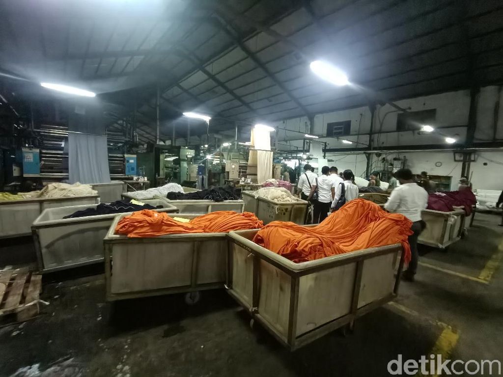 Bupati Karawang Geram Saat Sidak Perusahaan yang Tak Punya Satgas Covid Bupati Karawang Geram Saat Sidak Perusahaan yang Tak Punya Satgas Covid