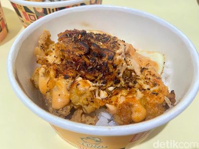 Mantul! Truffle Chicken Rice dengan Siraman Saus Jamur, Keju, dan Mentai