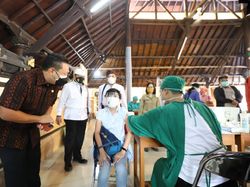 Komisi IX Minta Daerah Luar Jawa-Bali Siapkan Skenario Terburuk Lonjakan COVID