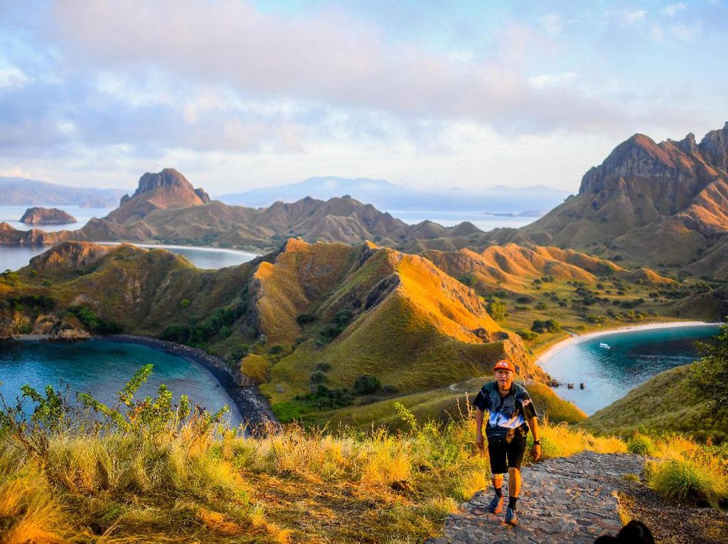 Menuju Pariwisata Berdaya Dukung Lingkungan Menuju Pariwisata Berdaya Dukung Lingkungan