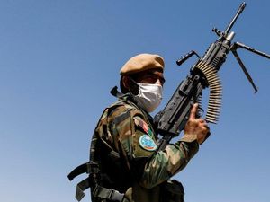 Bentrok dengan Taliban, 1.000 Tentara Afghanistan Lari ke Tajikistan