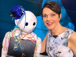 Ibu dari Pemain Euro 2020 Ini Jadi Sorotan, Dulunya Ratu Kecantikan