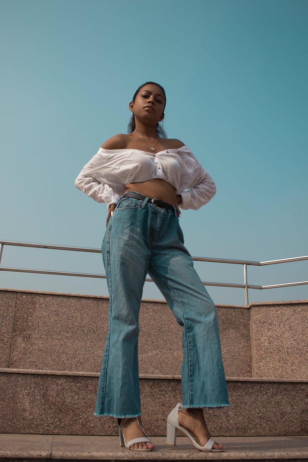 Model celana jeans untuk bentuk tubuh apel