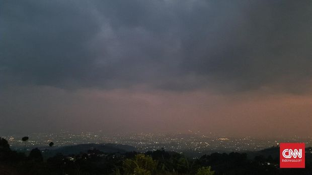 Kawasan Bukit Bintang/ Bukit Moko Bandung yang dekat dengan jalur Sesar Lembang