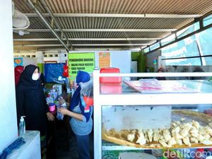 Kiat Pengusaha Kuliner di Banyuwangi Bertahan Selama PPKM Darurat Kiat Pengusaha Kuliner di Banyuwangi Bertahan Selama PPKM Darurat