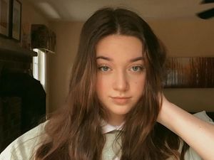 Viral Babysitter Bersuara Emas yang Disebut Mirip Putri Disney di Dunia Nyata