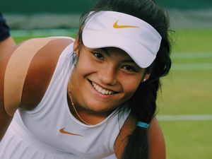 10 Fakta Emma Raducanu, Petenis Cantik yang Diprediksi Jadi Bintang 10 Fakta Emma Raducanu, Petenis Cantik yang Diprediksi Jadi Bintang