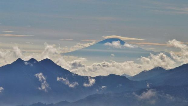 Gunung Tangkuban Parahu