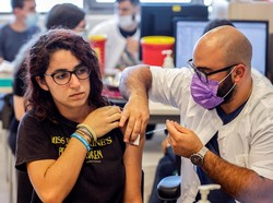 Israel Punya Banyak Vaksin Pfizer dan Berusaha Diberikan ke Negara Lain Sebelum Masa Berlaku Habis