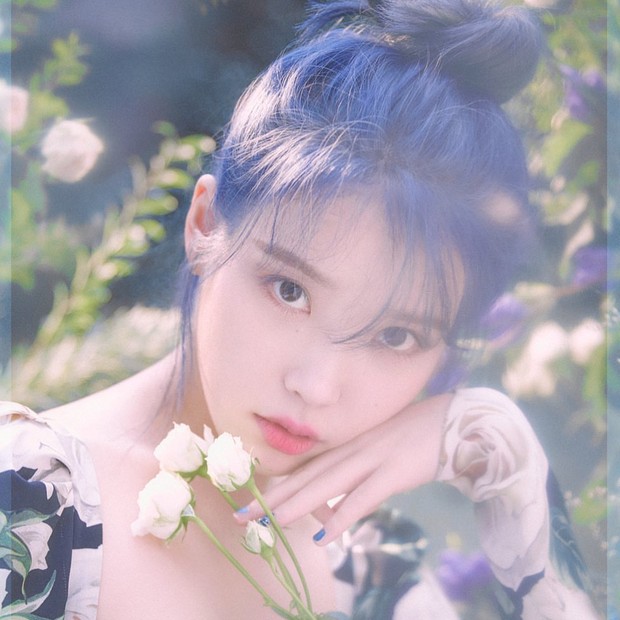 IU dikenal sebagai aktris Korea dengan gelar nasional Nation's Sweetheart