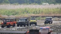 Foto: Seru-seruan Naik Jeep Menaklukkan Trek Gunung Kelud