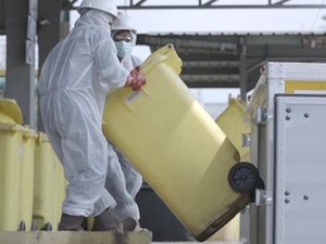 Pentingnya SOP Pengelolaan Limbah Medis Bagi Pengelola Usaha Parekraf Pentingnya SOP Pengelolaan Limbah Medis Bagi Pengelola Usaha Parekraf