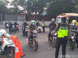 Akses ke Jalan Sudirman Jakpus Disekat, Lalin Pagi ini Lancar