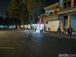 Saat Pemadaman Lampu dalam PPKM Darurat Kota Kediri Bikin Warga Penasaran