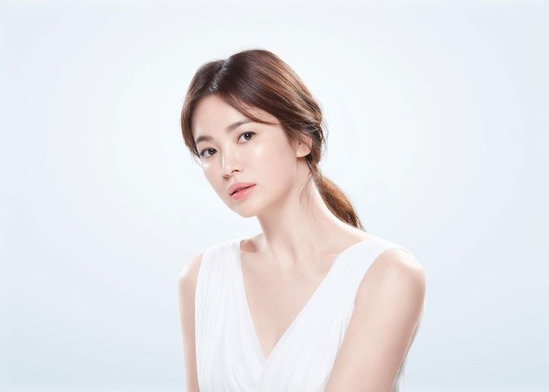 Song Hye Kyo mendapat gelar nasional Nation's First Love