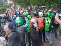 Tawuran Ojol Vs Mata Elang di Jakpus, Polisi Usut Penganiayaan-Perusakan