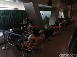 Serbuan Vaksinasi COVID-19 di Bandara Husein Sastranegara