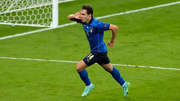 LONDON, ENGLAND - JULY 06: Federico Chiesa of Italy celebrates after scoring their sides first goal during the UEFA Euro 2020 Championship Semi-final match between Italy and Spain at Wembley Stadium on July 06, 2021 in London, England. (Photo by Matt Dunham - Pool/Getty Images)