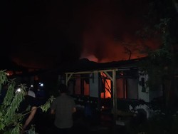 Asrama TNI di Semarang Terbakar, 9 Rumah Hangus