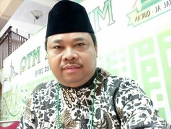 Inalillahi...Imam Masjid Agung Solo KH Zumroni Wafat Positif Corona