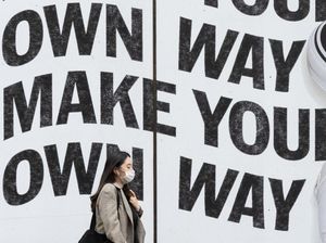 Inggris Akan Cabut Kewajiban Bermasker