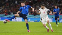 Italia mampu unggul lebih dulu lewat Federico Chiesa di menit ke-60. AP Photo/Matt Dunham,Pool.