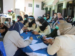 Ratusan Mahasiswa di Kudus Mulai Divaksin Corona