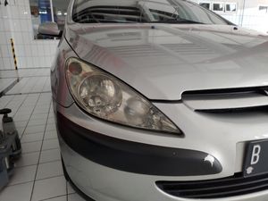 Efek yang Muncul Kalau Asal Pasang Bohlam Mobil Efek yang Muncul Kalau Asal Pasang Bohlam Mobil