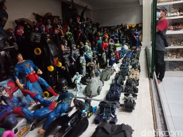 Bahagia Itu Sederhana, Nostalgia Masa Kecil di Museum Mainan Jombang