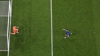 Jorginho merayaka gol yang dicetaknya lewat titik putih. Dengan kemenangan ini, Italia lolos ke final Euro 2020.