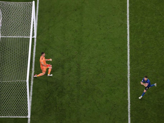 Italia melaju ke final Euro 2020 setelah menyingkirkan Spanyol dalam drama adu penalti. Salah satu penalti yang menjadi penentu kemenangan dilakukan oleh Jorginho.