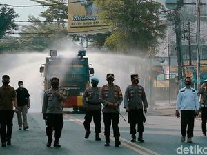 Masih Dilakukan di RI, Pakar AS Ingatkan Semprot Disinfektan di Jalan Sia-sia Masih Dilakukan di RI, Pakar AS Ingatkan Semprot Disinfektan di Jalan Sia-sia