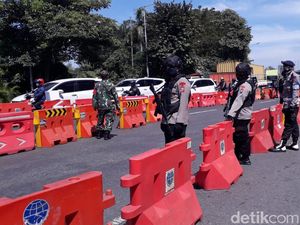 Ini Alasan Polisi Tutup Total Bundaran Waru Arah Surabaya Ini Alasan Polisi Tutup Total Bundaran Waru Arah Surabaya