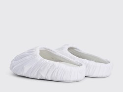 5 Produk Fashion Aneh yang Dijual Sepanjang 2021