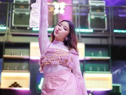 Respons Tiara Andini Usai Wajahnya Terpampang di Times Square New York