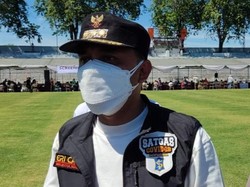 Ini Pesan Wali Kota Eri Cahyadi Saat Ikut Vaksinasi di Stadion Tambaksari